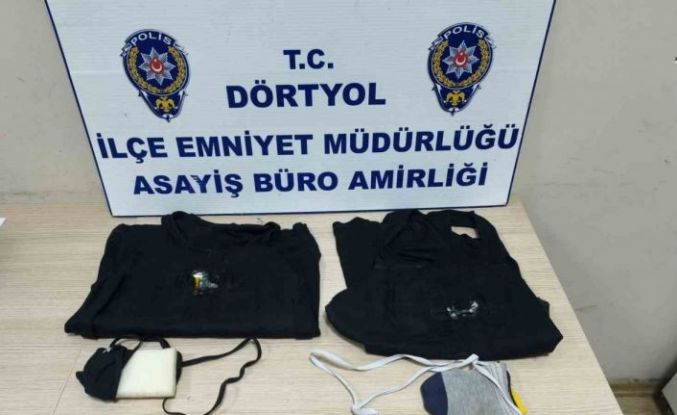 Hatay’da ehliyet sınavına kopya düzeneği ile giren iki kardeş yakalandı