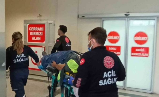 İnşaat iskelesi çöktü bir işçi yaralandı