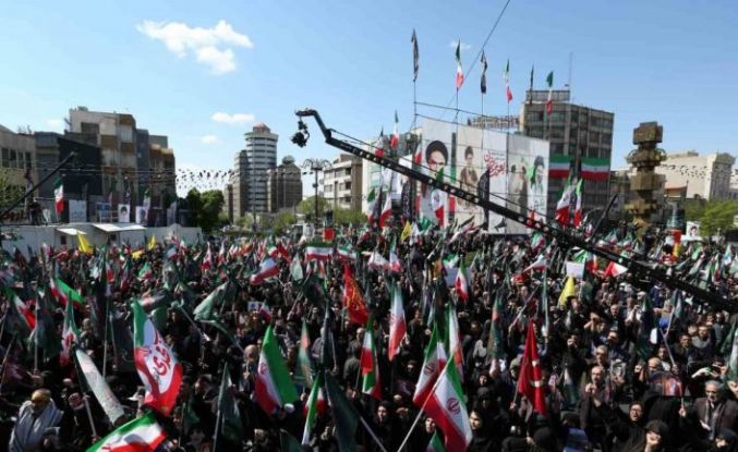 İran’da eski dini lider Hamaney, ölümünün 40’ıncı gününde anıldı