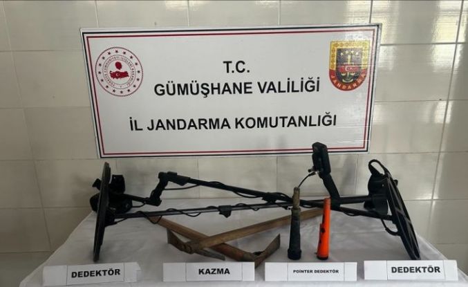 Kaçak kazı yapan 2 şüpheli suçüstü yakalandı