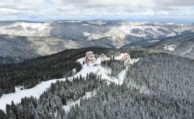 Kar geri döndü: Nisan ayında kışı aratmayan manzara