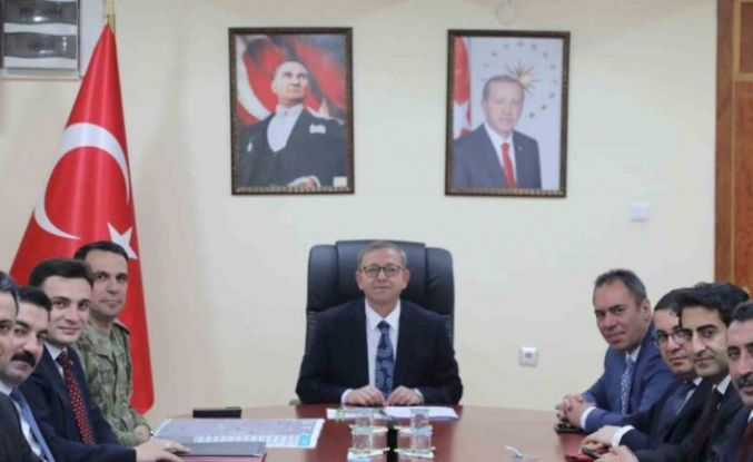 Kars’ta sığınaklar masaya yatırıldı: Koordinasyon toplantısı gerçekleştirildi