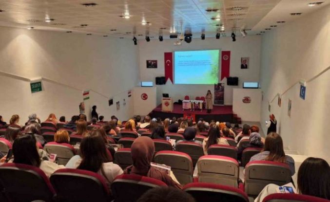 Kastamonu Üniversitesi’nde kanser farkındalığı eğitimi