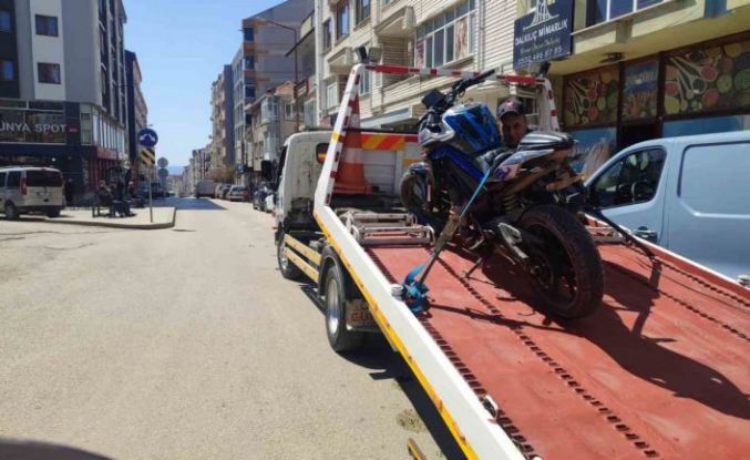 Keşan’da plakasız triportör ve motosiklete 92 bin TL ceza kesildi