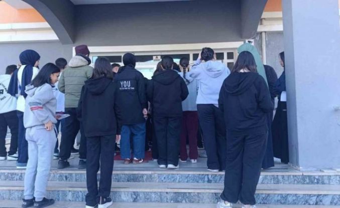 Kırşehir’de bursluluk sınavına 3 bin 423 öğrenci katıldı