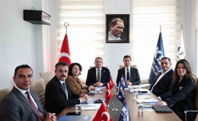 Kıyı Ege belediyeleri Ayvalık’ta buluştu