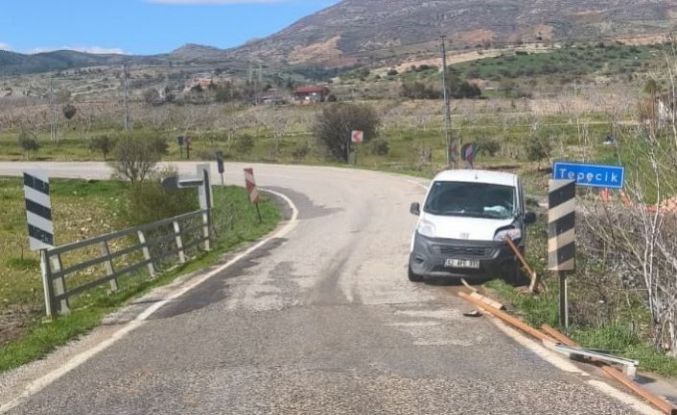 Köprü demirleri araca saplandı: 1 yaralı