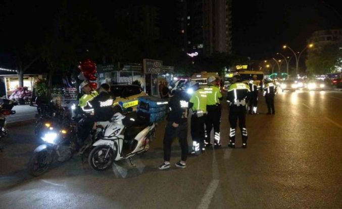 Kural tanımaz motosiklet sürücülerine 498 bin TL ceza