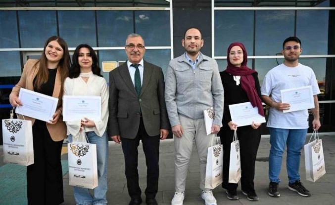 Kütüphane Haftası’nda kitap tutkunları ödüllendirildi