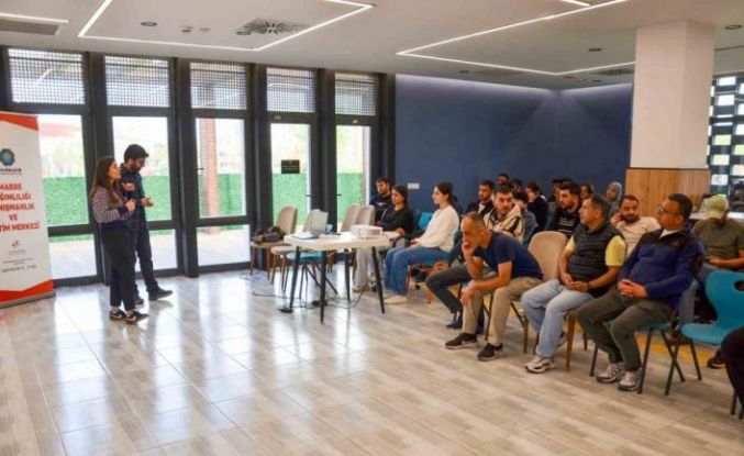 Kütüphanelerde bağımlılıkla mücadeleye yönelik farkındalık eğitimi