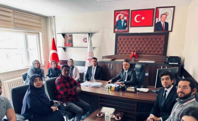 Mardin İl Sağlık Müdürü Yavuz, saldırıya uğrayan personeli ziyaret etti