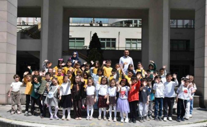 Öğrenciler dondurulmuş hayvan müzesini yakından inceledi