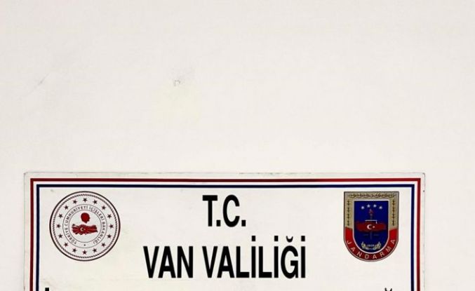 Özalp’te 4 kilo 270 gram afyon sakızı ele geçirildi