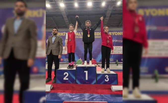 Pursaklar Belediyespor sporcusu Zümra Yurtseven, U15 Türkiye Halter Şampiyonası’nda şampiyonu oldu