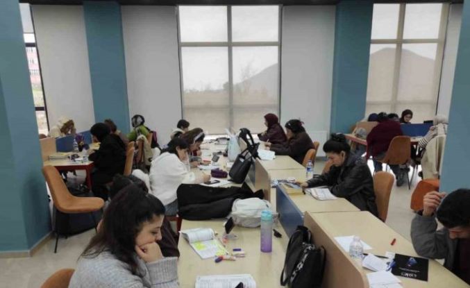 Sason’da yeni kütüphaneye yoğun ilgi