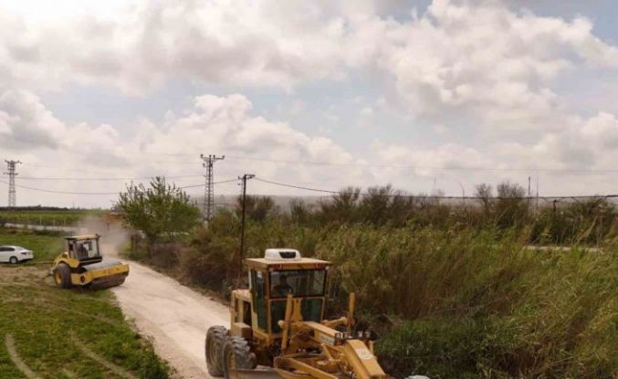 Tarsus’ta yağıştan zarar gören yollar yeniden düzenlendi