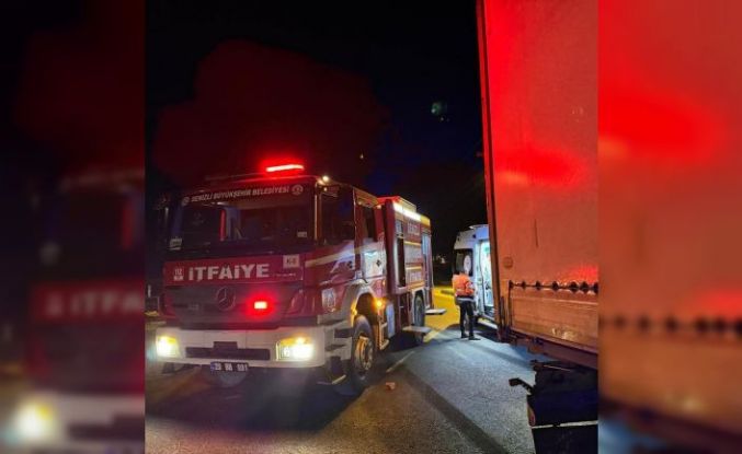 Tıra yandan çarpan otomobilde 1 kişi öldü, 1 kişi ağır yaralandı