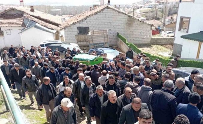 Traktörden düşerek hayatını kaybeden genç son yolculuğuna uğurlandı