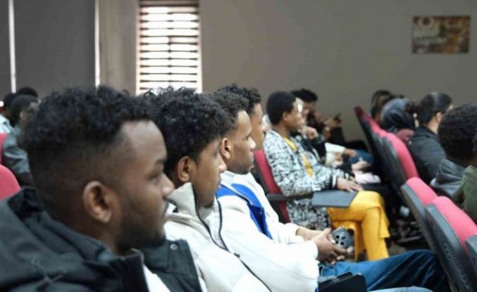 Uluslararası öğrencilere Kırım Kongo Kanamalı Ateşi hastalığına karşı uyarı yapıldı