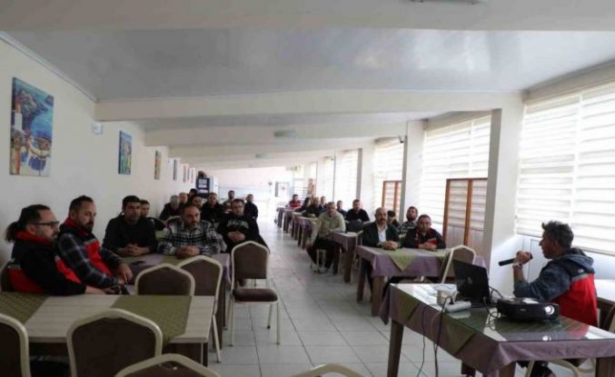 Uşak’ta buzağı kayıplarını azaltmaya yönelik eğitim programı düzenlendi