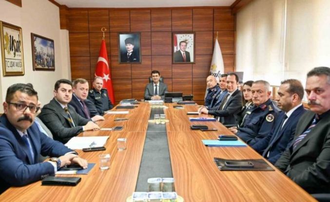 Uşak’ta İl Güvenlik ve Asayiş Toplantısı gerçekleştirildi