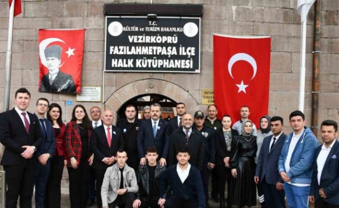 Vezirköprü’de kitap kurtlarına ödül