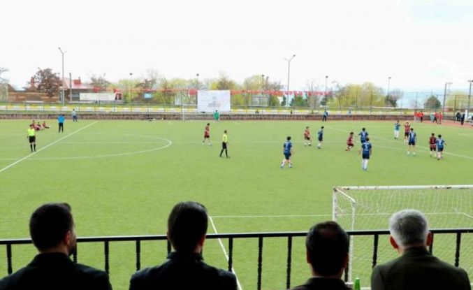 Ahlat’ta liseler arası bölge maçları başladı