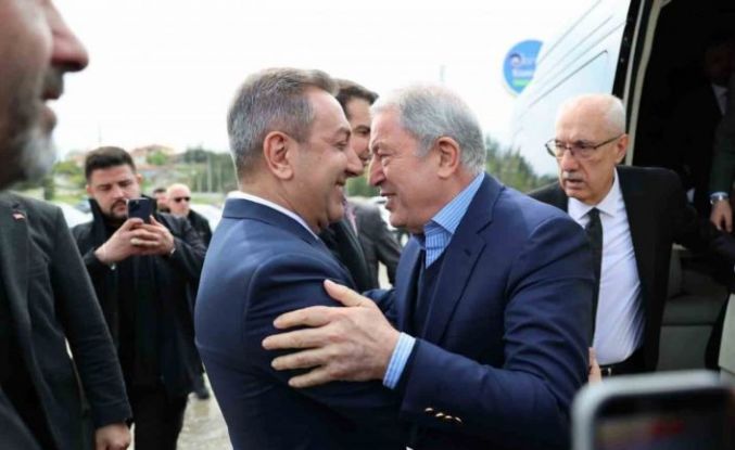Akar’dan Başkan Dere’ye övgü dolu sözler