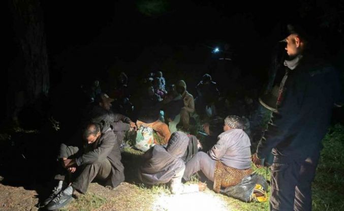 Balıkesir’de 29 düzensiz göçmen yakalandı