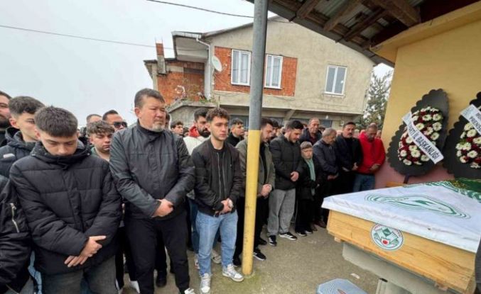 Bıçaklanarak öldürülen genç toprağa verildi
