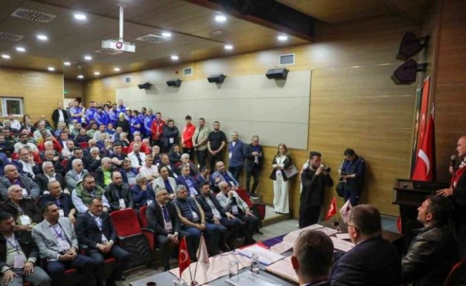 Düzcespor olağanüstü genel kurulu yapıldı