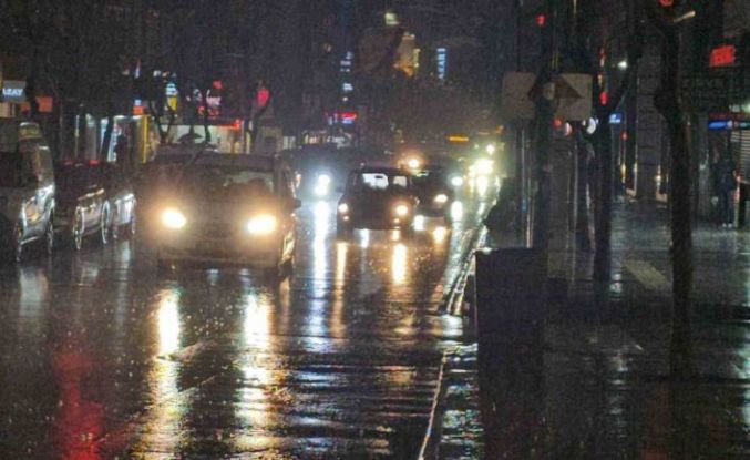 Elazığ’da sağanak yağış etkisini sürdürüyor
