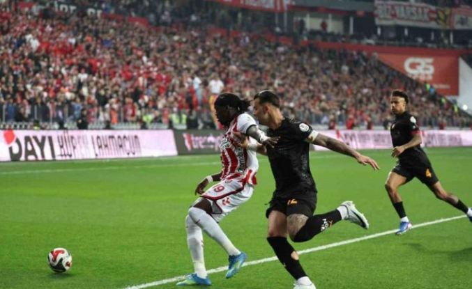 Galatasaray ligdeki 4. mağlubiyetini aldı