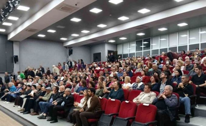 Gömeç’ de bahara merhaba konseri yoğun ilgi gördü