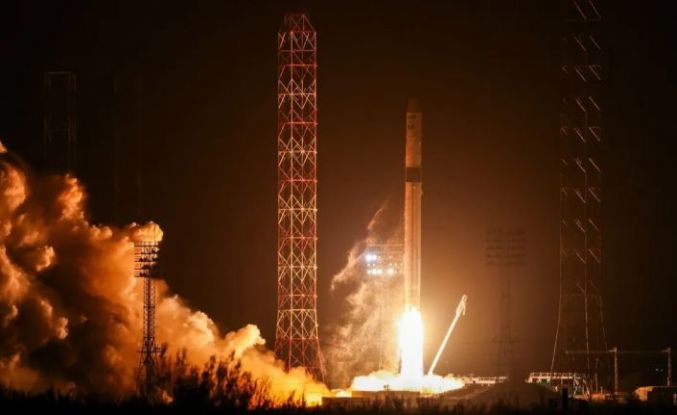 Kazakistan ve Rusya’nın ortak geliştirdiği Soyuz-5 roketinin test fırlatması başarıyla gerçekleştirildi