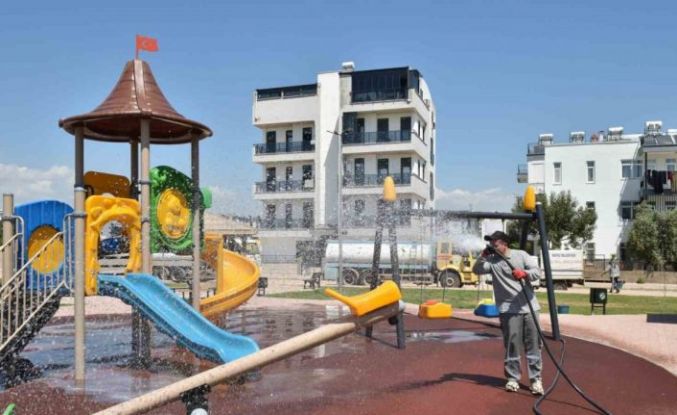 Kepez’de park ve oyun alanlarında hijyen seferberliği