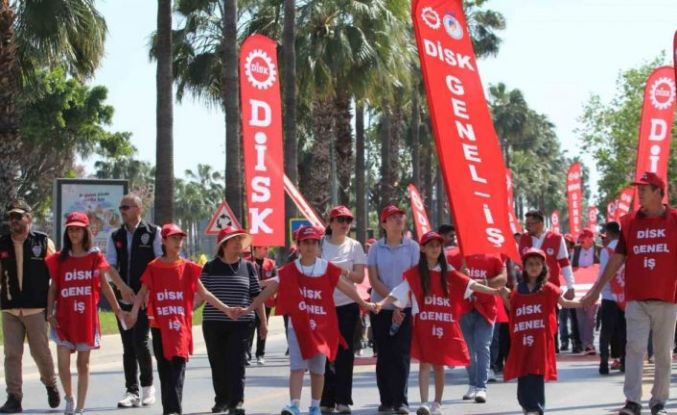 Mersin’de 1 Mayıs coşkuyla kutlandı