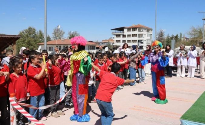 Öğrenciler bilim şenliğinde heyecan dolu bir gün yaşadı