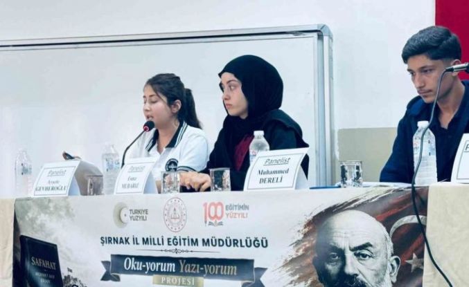 Şırnak’ta "Safahat" panelinde gençler Akif’in fikir dünyası ele alındı