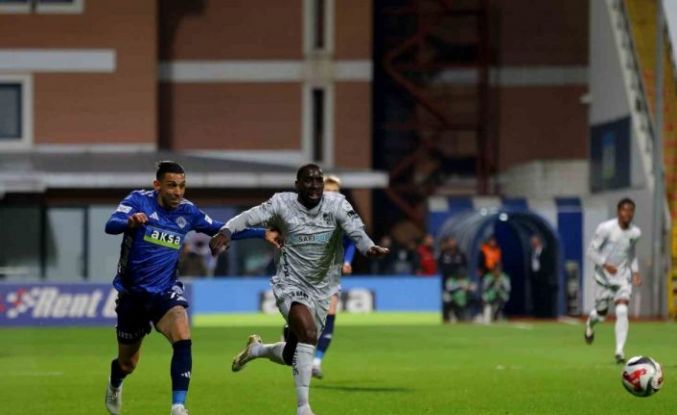 Trendyol Süper Lig: Kasımpaşa: 1 - Kocaelispor: 1 (İlk yarı)
