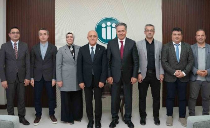 TÖTM Başhekim ve Başhekim Yardımcılarından Rektör Akpolat’a ziyaret