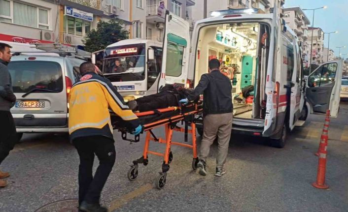 Motosikletle otomobil çarpıştı: 1 yaralı