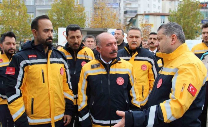 Vali Çalgan: ’Acil sağlık talebinde müdahaleyi kent merkezinde ortalama 5.7 dakikaya kadar indirdik’