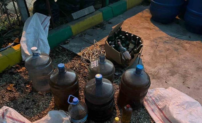 Yeni yıl öncesi 6 ton sahte alkol ele geçirildi