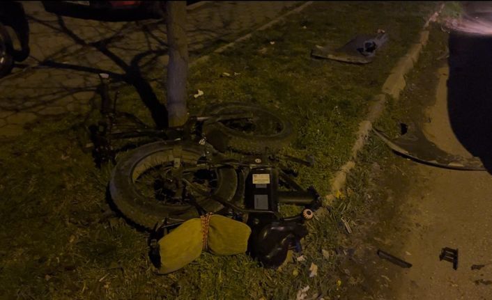 Çocuğun kullandığı otomobil bisiklete çarptı: 2 çocuk yaralandı