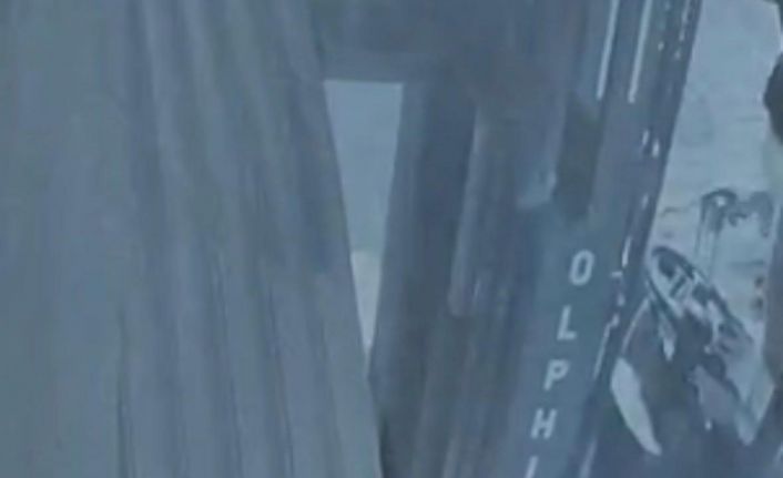 Forkliftli hırsız kamerada