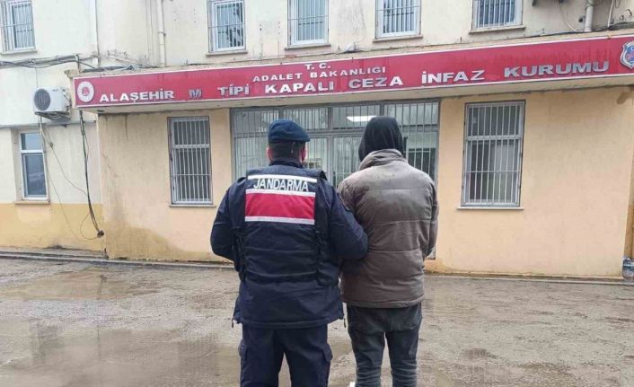 Jandarma uyuşturucu tacirlerine göz açtırmıyor