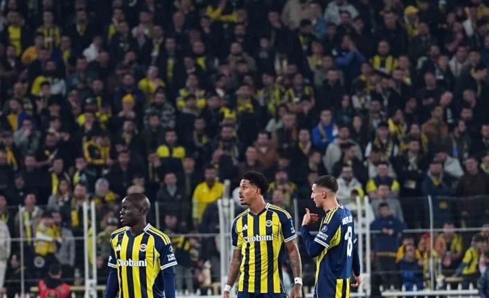 Jayden Oosterwolde ve Fred, cezalı duruma düştü