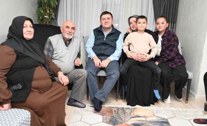Kırıkkale Valisi Sarıibrahim, Çelik ailesinin iftar sofrasına konuk oldu
