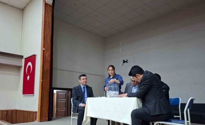 Kurumlarda çalışacak 150 kişi çekilen kurayla belirlendi